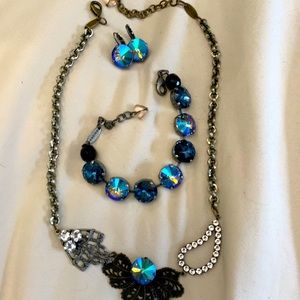 Sabika Folklore necklace, bracelet, and earrings